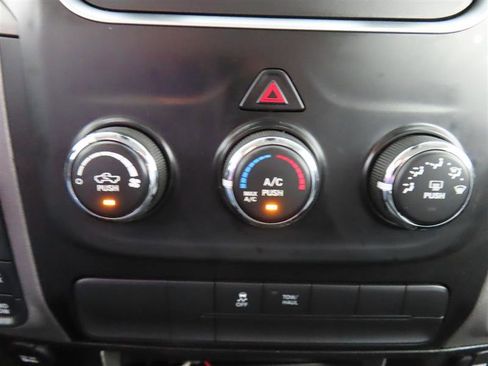 Used 2022 RAM 1500 Tradesman AWD/4WD image 20