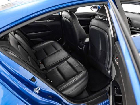 Used 2017 Hyundai Elantra Limited image 33