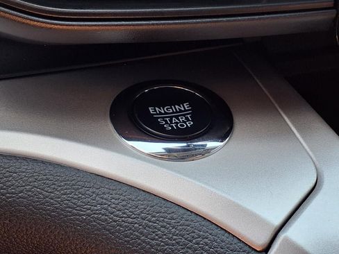 Certified 2023 Ford Explorer XLT image 23