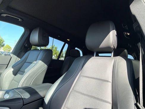 Certified 2024 Mercedes-Benz GLS 450 4MATIC image 23