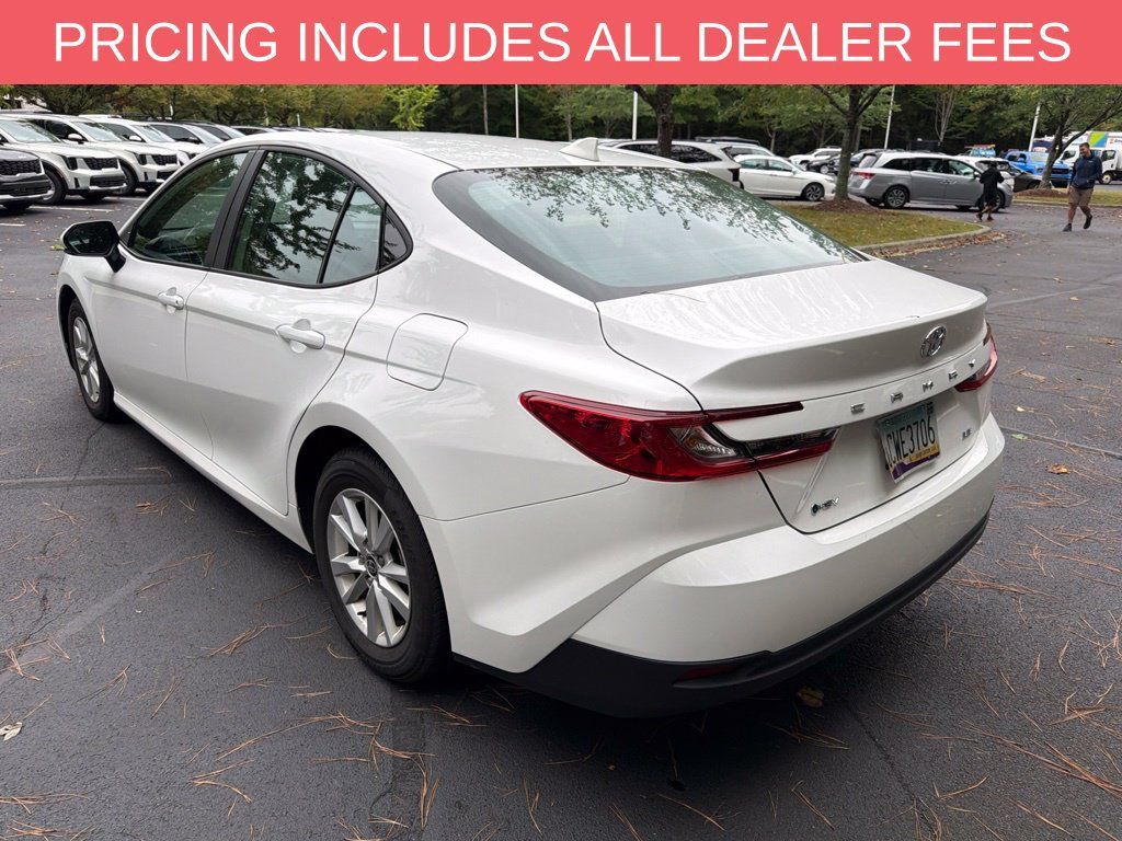 Used 2025 Toyota Camry LE FWD image 4