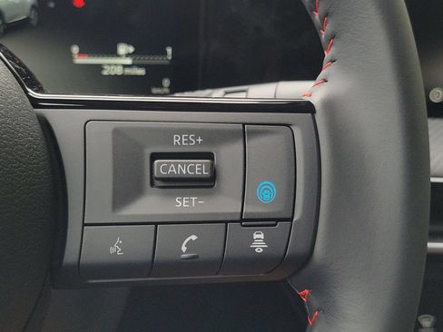 New 2026 Nissan Kicks SR FWD image 26