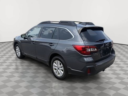Used 2018 Subaru Outback 2.5i Premium AWD/4WD image 5