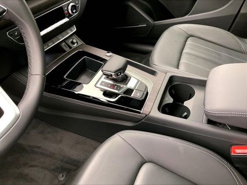 Used 2023 Audi Q5 2.0T Premium Plus w/ Premium Plus Package image 17