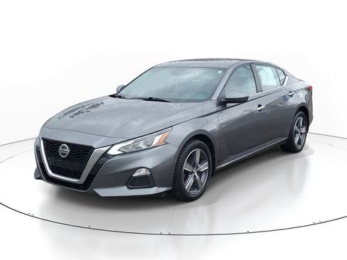 Used 2021 Nissan Altima 2.5 S AWD/4WD image 2