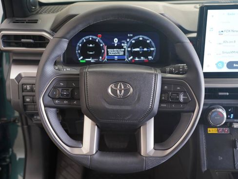 Used 2026 Toyota 4Runner TRD Off-Road Premium w/ Tow Technology Package AWD/4WD image 12
