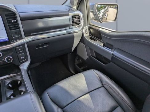 Used 2022 Ford F150 Lariat w/ Equipment Group 502A High AWD/4WD image 17