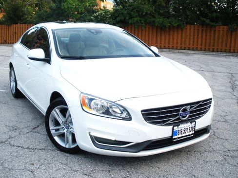 Used 2015 Volvo S60 T5 Premier image 2