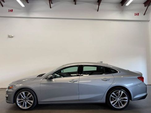 Used 2023 Chevrolet Malibu LT FWD image 3