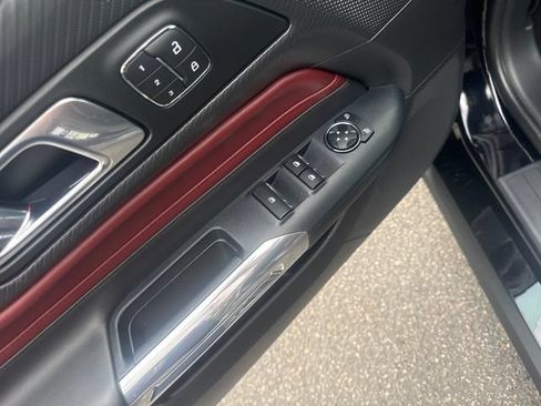 Used 2025 Ford Mustang GT Premium RWD image 14