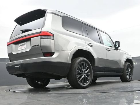 Used 2024 Lexus GX 550 w/ Cold Area Package AWD/4WD image 11
