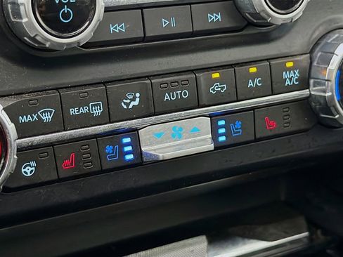 Used 2024 Ford F350 Lariat w/ Lariat Ultimate Package image 25