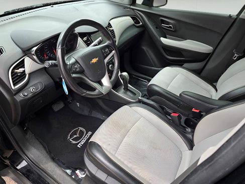 Used 2019 Chevrolet Trax LT w/ Driver Confidence Package AWD/4WD image 16