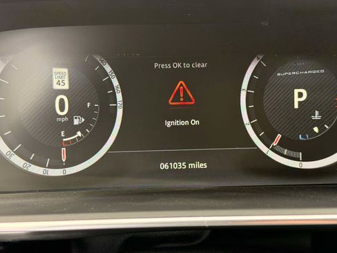 Used 2017 Land Rover Range Rover Supercharged AWD/4WD image 18