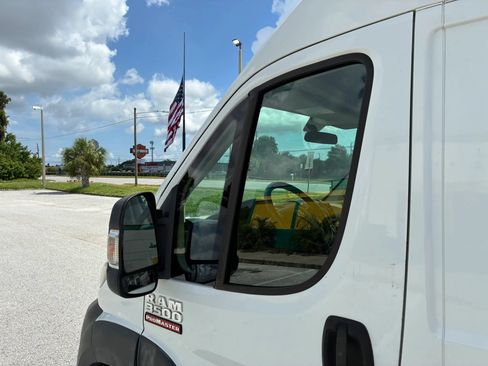 Used 2015 RAM ProMaster 3500 w/ Mopar Trailer Tow Group FWD image 35