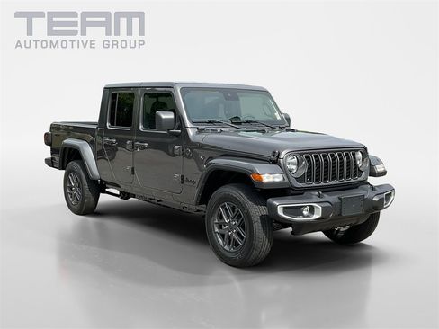 New 2025 Jeep Gladiator Sport image 1