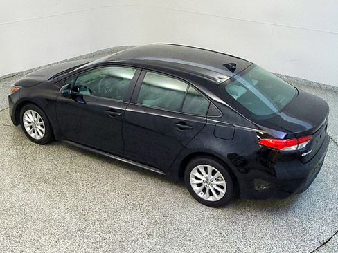 Used 2024 Toyota Corolla LE FWD image 14