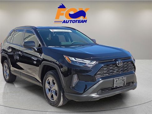 Certified 2025 Toyota RAV4 LE image 7