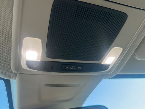 Used 2025 Honda CR-V LX image 21
