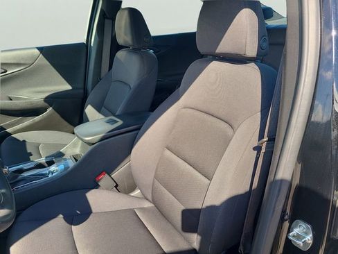 Used 2025 Chevrolet Malibu LT image 23