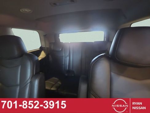 Used 2019 Cadillac Escalade Luxury w/ Escalade Sport Edition image 44