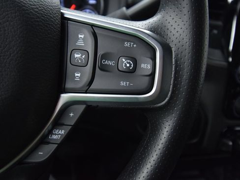 New 2026 RAM 5500 Tradesman AWD/4WD image 32