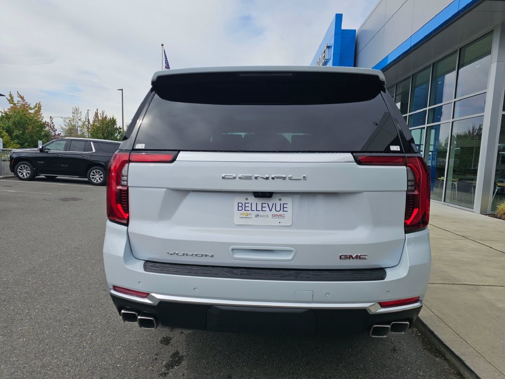 Used 2026 GMC Yukon Denali w/ Denali Reserve Package AWD/4WD image 6