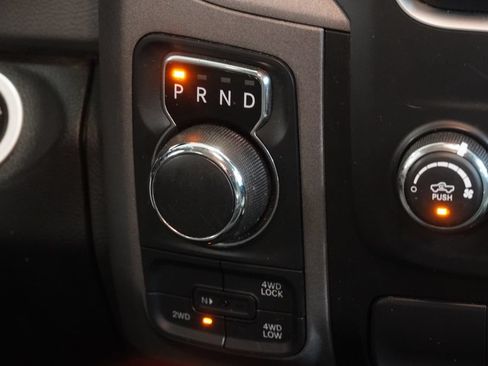 Used 2018 RAM 1500 Express w/ Express Value Package AWD/4WD image 21