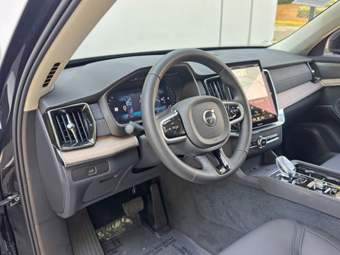 Used 2026 Volvo XC90 B6 Plus AWD/4WD image 14