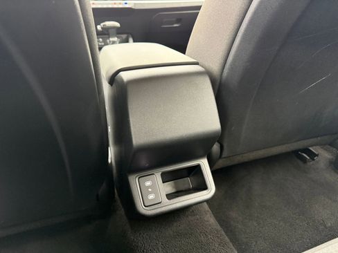 Used 2025 Kia K4 LXS image 23