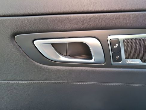 Used 2018 Mercedes-Benz AMG GT Coupe image 16