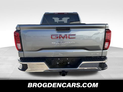 New 2026 GMC Sierra 1500 SLE image 7