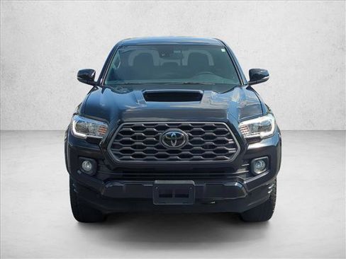 Used 2021 Toyota Tacoma TRD Sport image 2