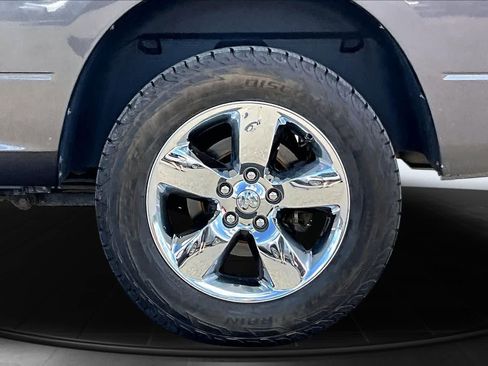 Used 2019 RAM 1500 Big Horn AWD/4WD image 36