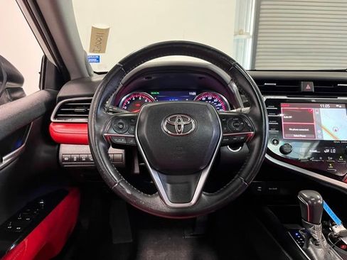Used 2019 Toyota Camry XSE image 21