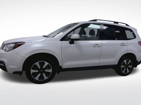 Used 2018 Subaru Forester 2.5i Premium image 4