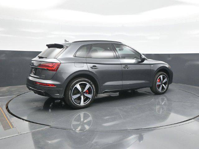 Used 2024 Audi Q5 2.0T Premium Plus w/ Premium Plus Package AWD/4WD image 7