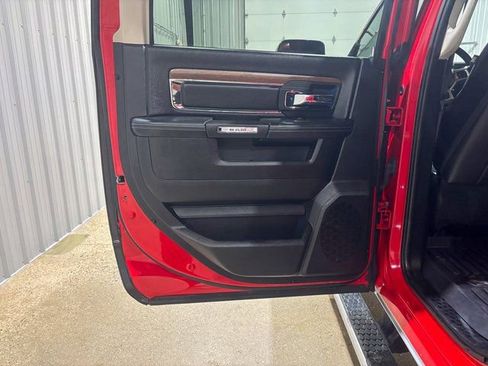 Used 2016 RAM 2500 Laramie w/ Convenience Group image 19