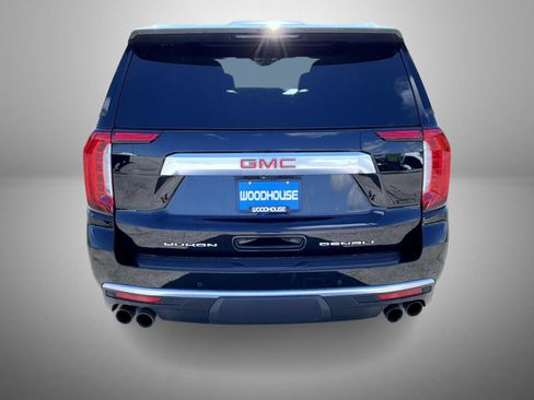 Certified 2022 GMC Yukon XL Denali w/ Denali Premium Package AWD/4WD image 6