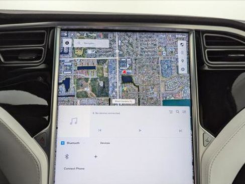 Used 2016 Tesla Model X 90D image 27