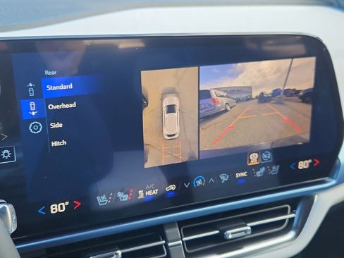 New 2026 Chevrolet Equinox EV LT image 21