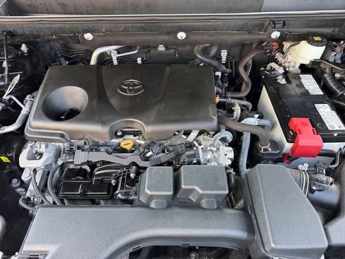 Used 2023 Toyota RAV4 XLE Premium AWD/4WD image 29