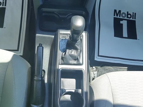 Used 2018 Toyota Tacoma SR RWD image 31