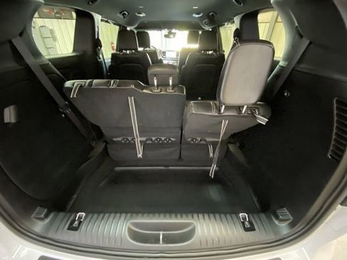 Used 2026 Chrysler Pacifica Select AWD/4WD image 31