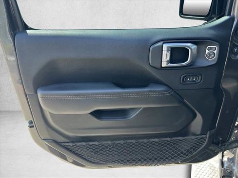 Used 2021 Jeep Wrangler Unlimited Sahara image 11