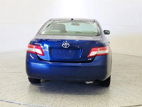 Used 2010 Toyota Camry SE FWD image 6