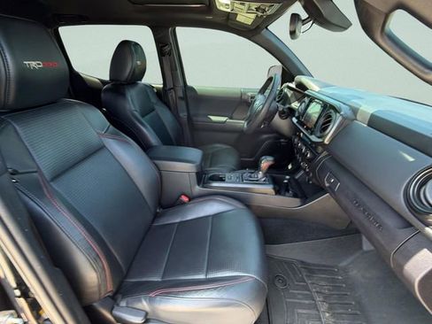 Used 2019 Toyota Tacoma TRD Pro AWD/4WD image 11
