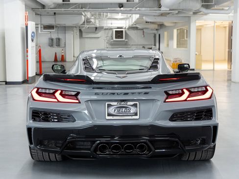 Used 2025 Chevrolet Corvette Z06 w/ Stealth Interior Trim Package image 4