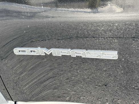 Used 2025 Jeep Compass Sport AWD/4WD image 11