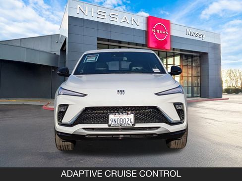 Used 2024 Buick Envista Sport Touring w/ Advanced Safety Package image 4